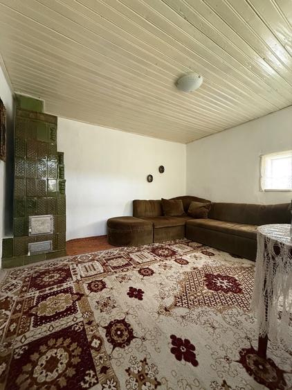 Casă cu 4 camere în Racovițeni