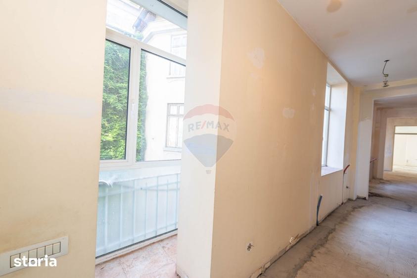Apartament cu 4 camere în Eminescu