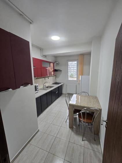 Apartament cu 2 camere decomandat în Mihai Bravu