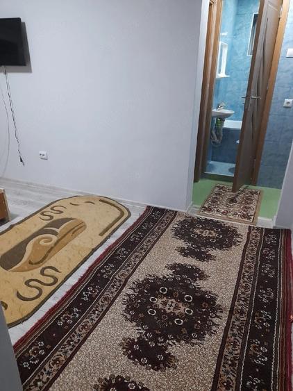 Garsonieră decomandată în Obor