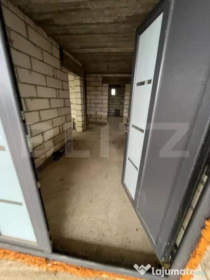 Casă cu 6 camere cu Teren 500 Mp în Central