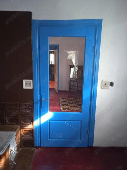 Casă cu 4 camere cu Teren 389 Mp în Jurilovca
