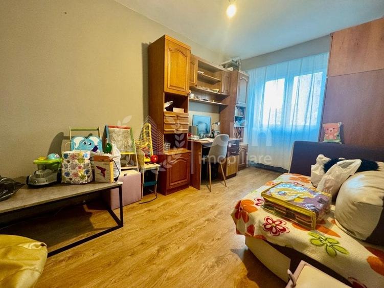 Apartament cu 4 camere decomandat, mobilat în Mănăștur