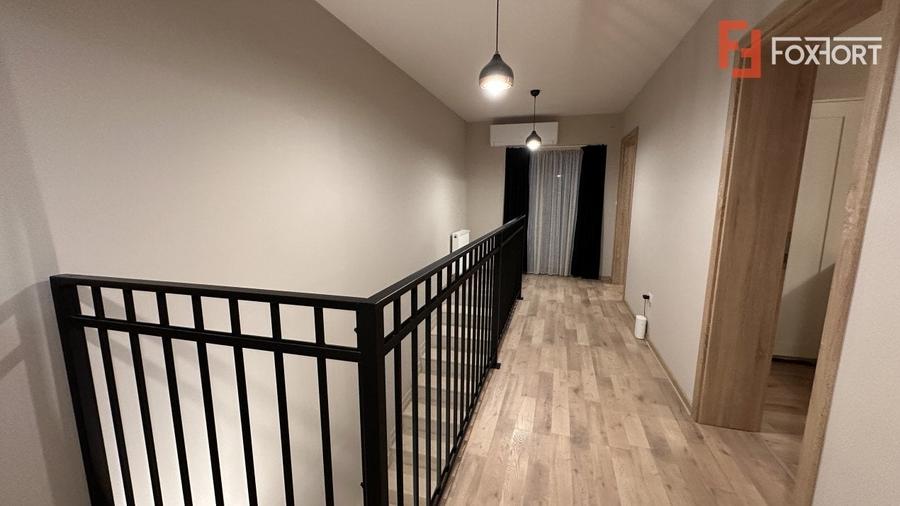 Duplex cu 4 camere cu Teren 351 Mp în Moșnița Veche