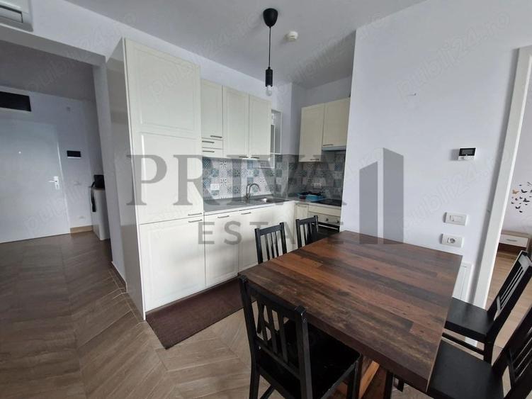 Apartament cu 2 camere semidecomandat, mobilat în Take Ionescu