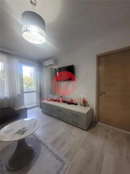 Apartament cu 2 camere semidecomandat în Republica