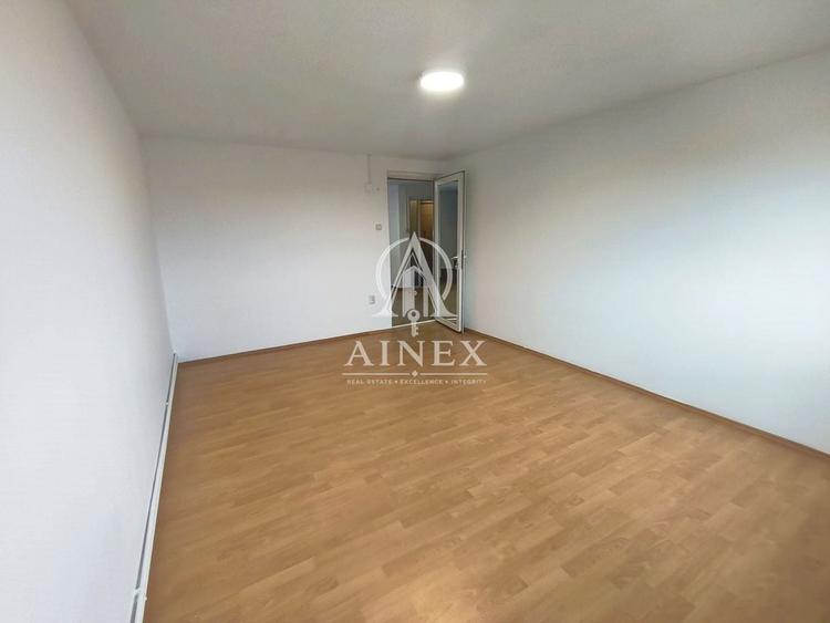 Casă individuală cu 5 camere cu Canalizare în Șag