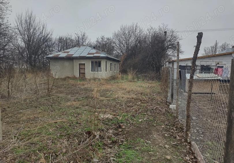 Spațiu comercial, de 160 mp, în Tătăranu