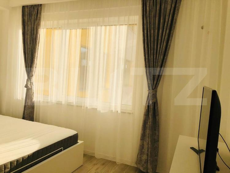Apartament cu 2 camere decomandat, mobilat în Central