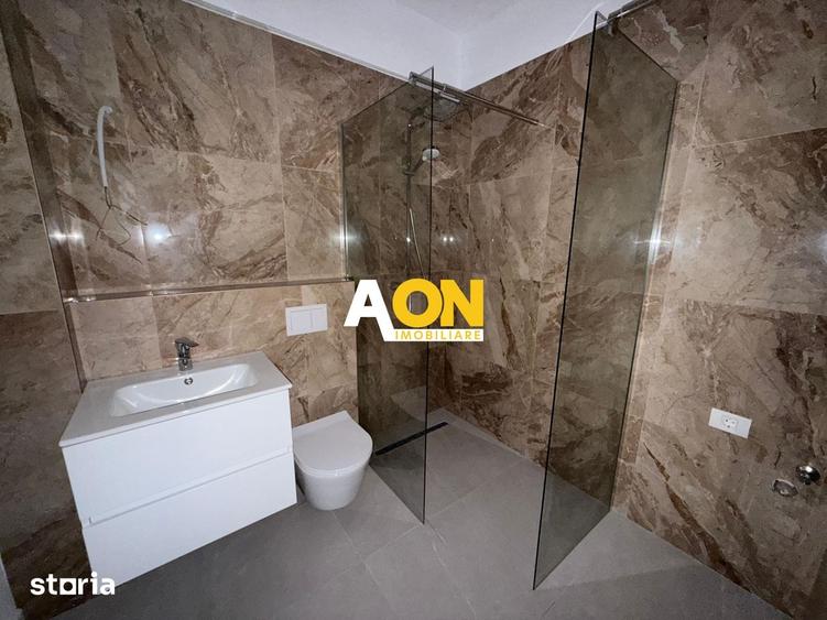 Apartament cu 3 camere în Cetate
