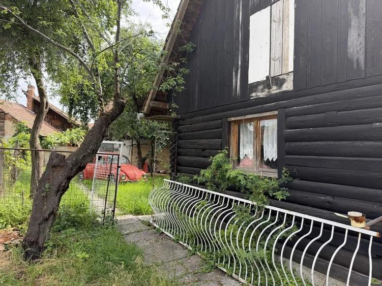 Casă cu Teren 800 Mp în Central