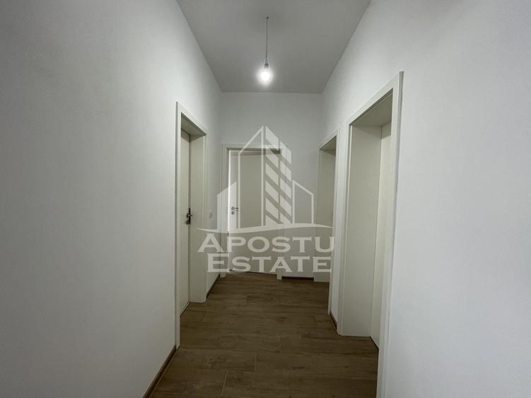 Spațiu comercial, de 72 mp, în Giroc