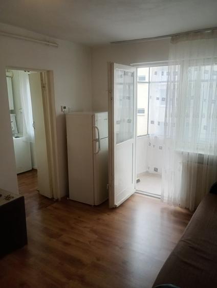 Inchiriez garsoniera Str.Soimului - 4