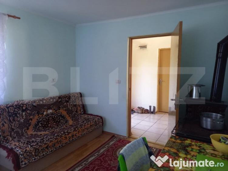 Casă cu 4 camere cu Teren 1700 Mp în Central