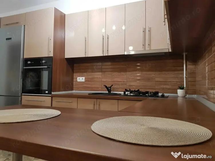 Apartament cu 2 camere semidecomandat în Gara de Nord