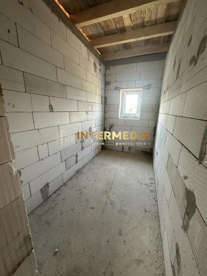 Casă individuală cu 3 camere cu Teren 570 Mp în Bărăbanț