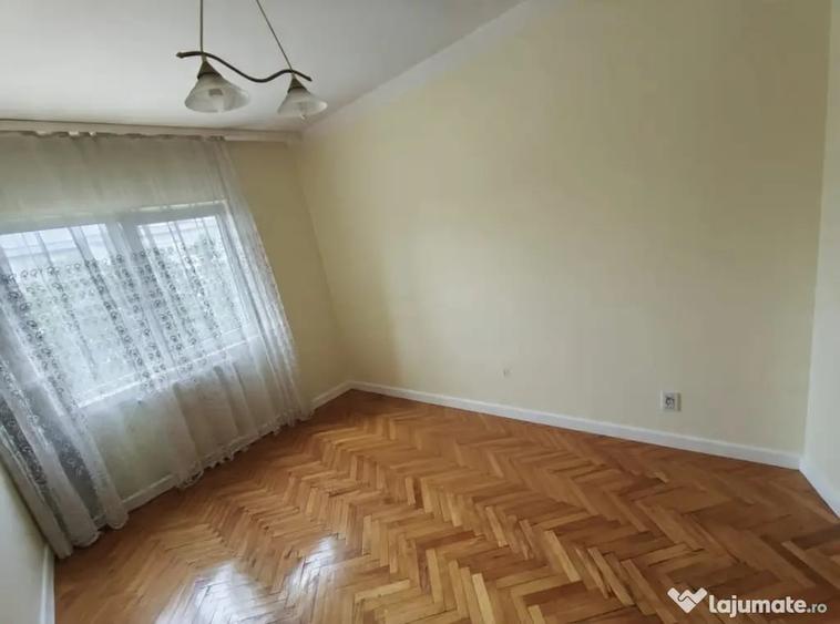 vand ap.spatios , 3 camere , central Oradea - 5