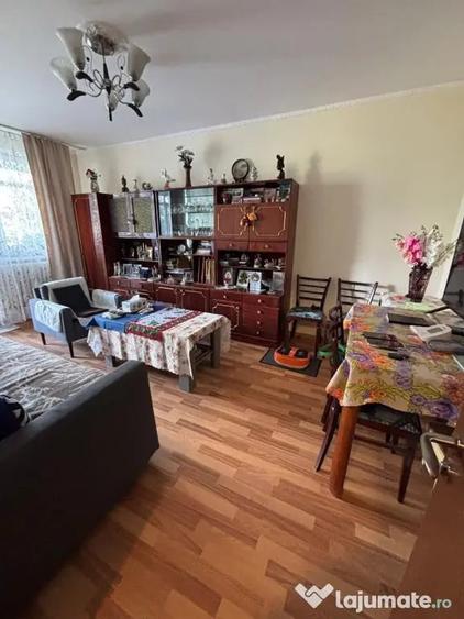 APARTAMENT 3 CAMERE DECOMANDAT - 8
