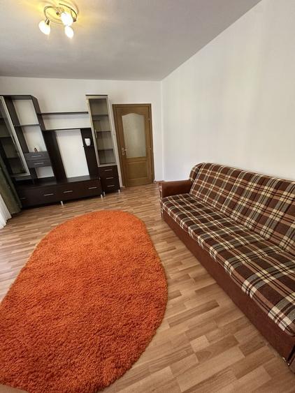 Apartament cu 2 camere semidecomandat în Cedonia