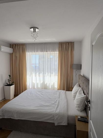 Apartament cu 2 camere decomandat în Faleza Nord
