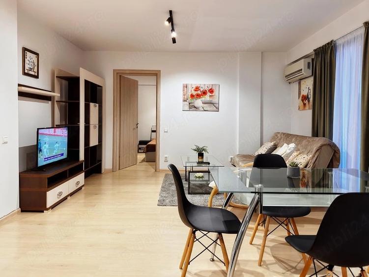 Apartament cu 2 camere semidecomandat în Gorjului
