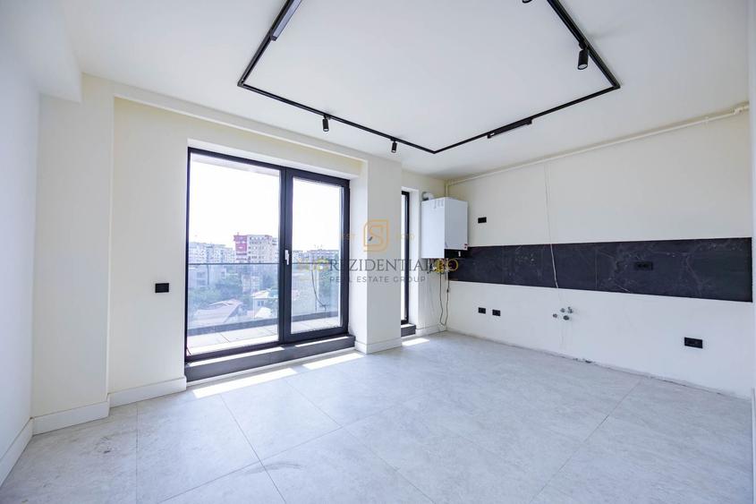 Penthouse cu 4 camere decomandat în Decebal