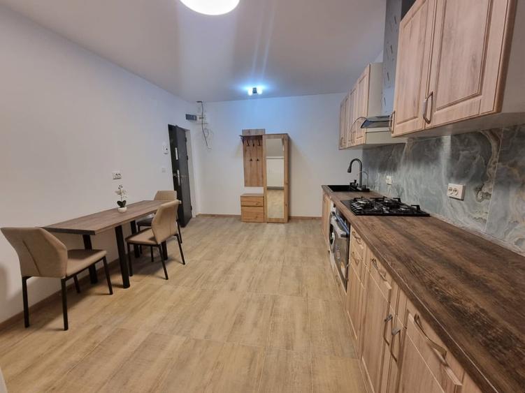 Apartament cu 2 camere decomandat, mobilat în Aradului