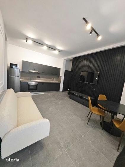 Apartament cu 3 camere în Micro 16