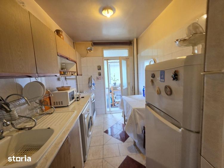Apartament cu 2 camere semidecomandat în Basarabia