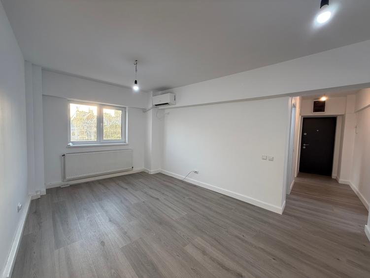 Închiriere apartament 4 camere  - ideal birou-firma– Bloc Horoscop, Piața Unirii - 11