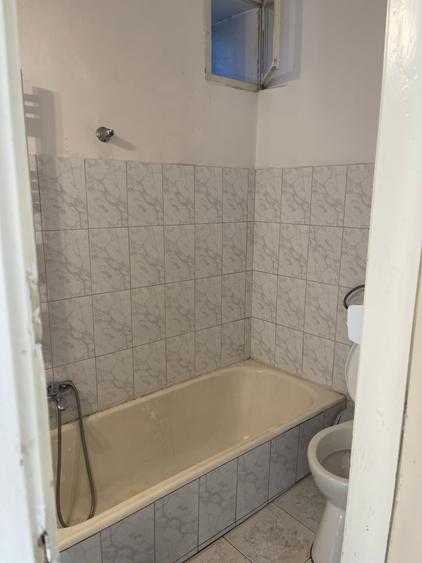 Birou, de 75 mp, în Central