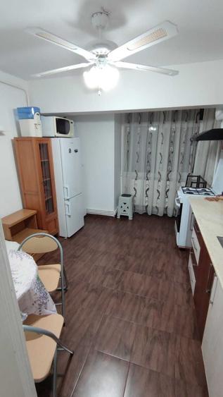 Garsonieră decomandată în Vărsătura