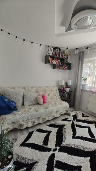 Apartament cu 3 camere decomandat în Decebal