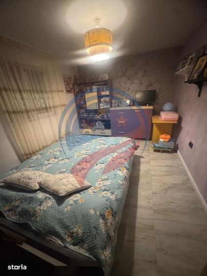 Casă cu 4 camere în Pluta
