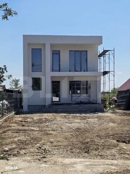 Casă cu 4 camere în Brezoaia