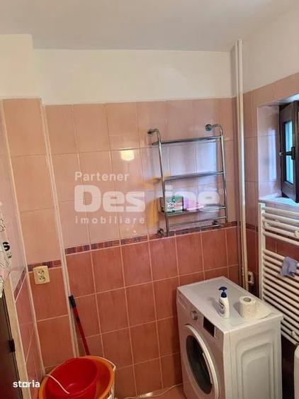 Garsonieră decomandată în Central