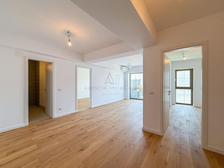 Apartament cu 2 camere semidecomandat în Sisești
