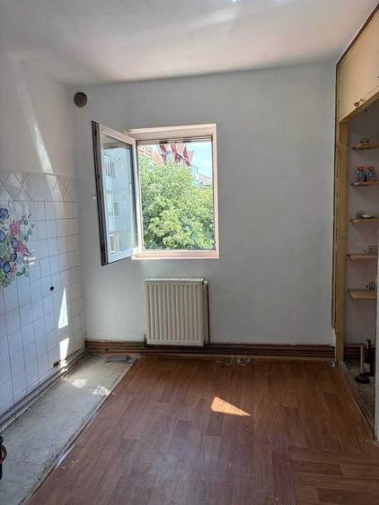 Apartament cu 2 camere semidecomandat în Șagului
