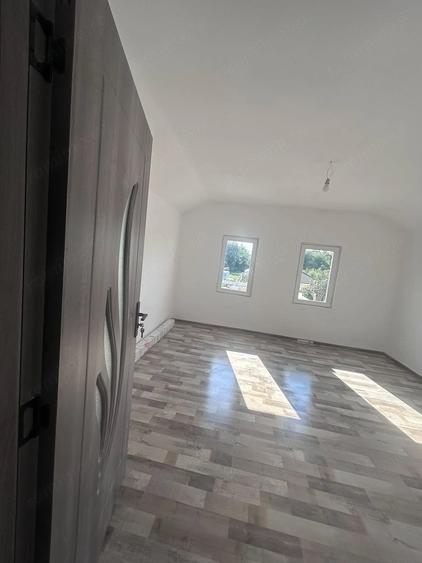 De vanzare casa cu mansarda - 5
