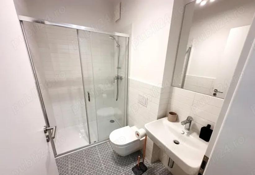 Apartament cu 2 camere semidecomandat, mobilat în Aviației
