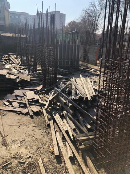 Teren Construcții intravilan de 1228 mp, în Apărătorii Patriei