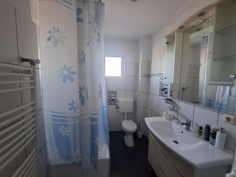 Casă individuală cu 5 camere cu Teren 1050 Mp în Palanca