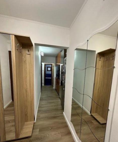 Apartament cu 3 camere decomandat, mobilat în 1 Decembrie 1918