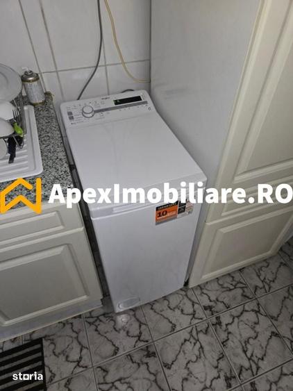 Apartament cu 2 camere decomandat în Victoriei