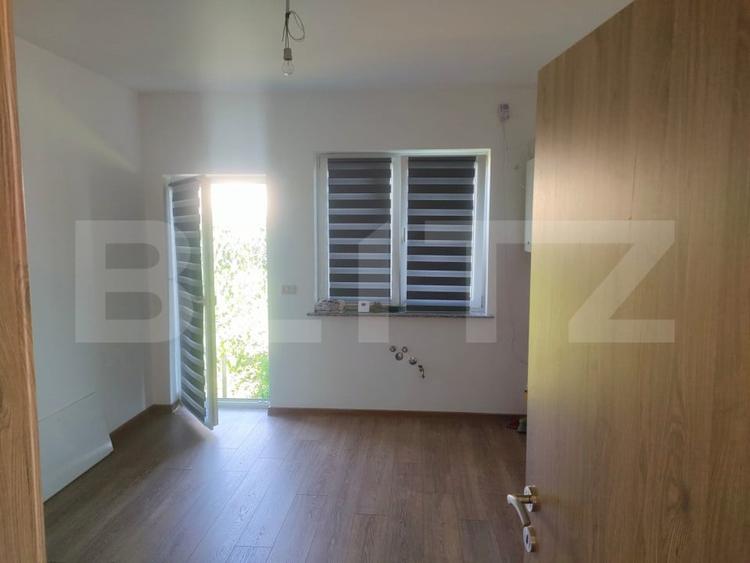 Casă individuală cu 6 camere cu Canalizare în Exterior Nord