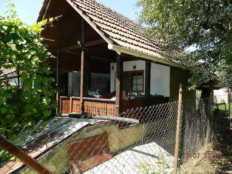 Casă cu 3 camere cu Teren 2071 Mp în Jiblea Veche