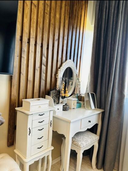 Apartament cu 3 camere decomandat în Dâmbovița