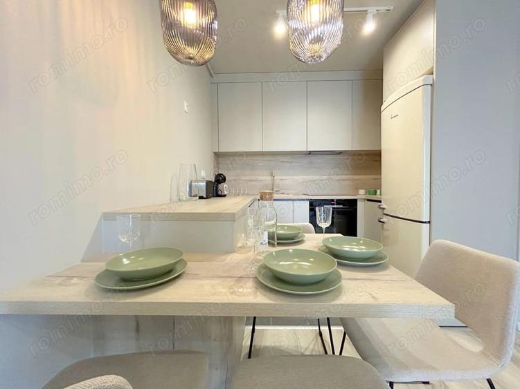 Apartament cu 2 camere decomandat în Lipovei