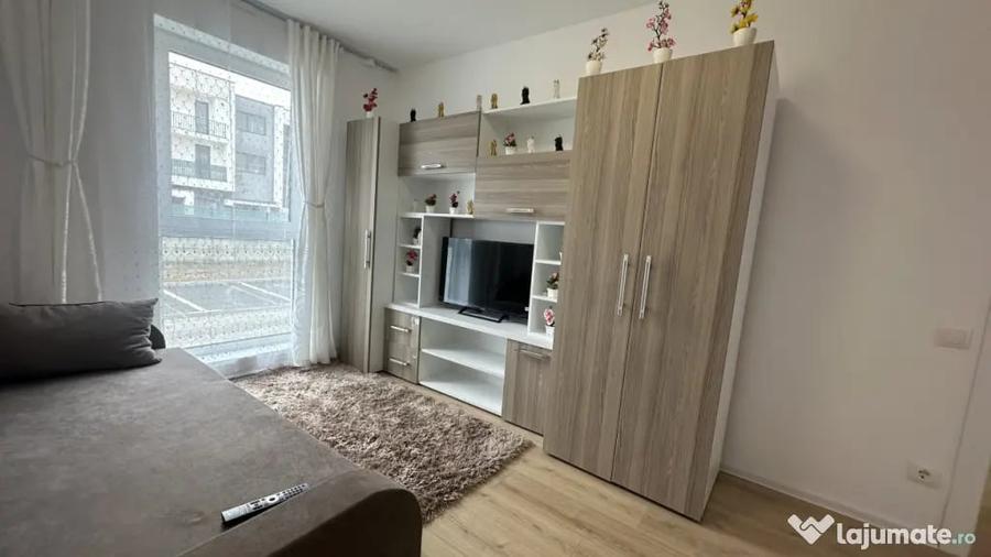 Apartament cu 2 camere semidecomandat în Vasile Alecsandri