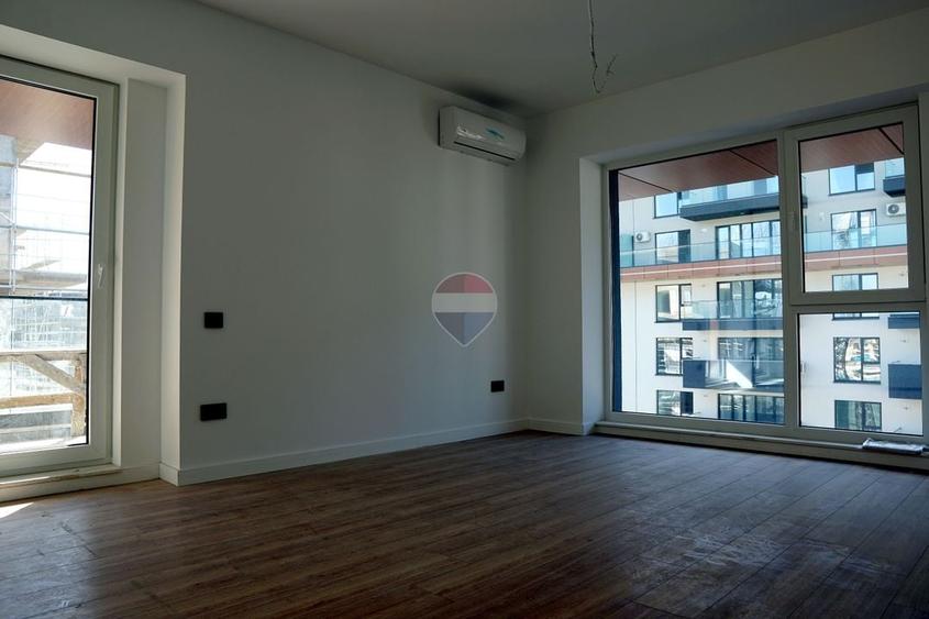 Apartament cu 3 camere decomandat în Theodor Pallady